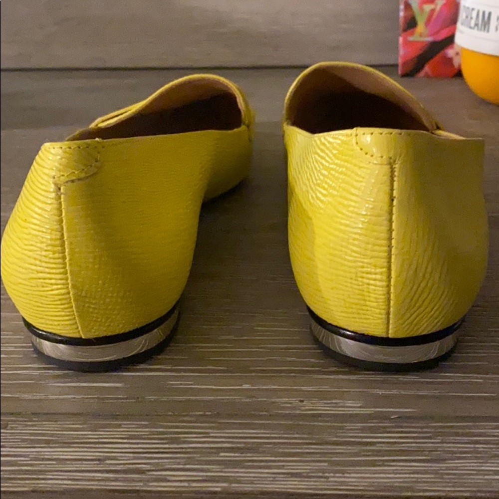 NEW SCHUTZ YELLOW ELISE FLAT LOAFER - Picture 4 of 5